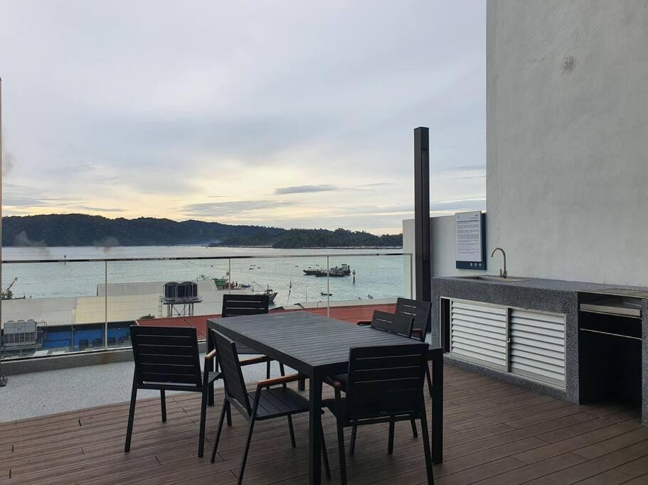 Kota Kinabalu City The Shore - Lucky 7 Homestay Ngoại thất bức ảnh